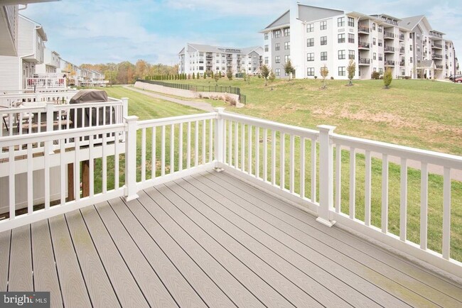 Building Photo - 110 Nelson Ln