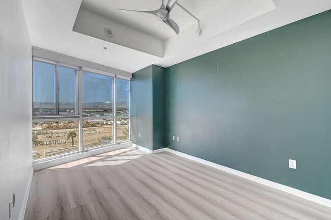 Building Photo - Panorama Towers Unit 602