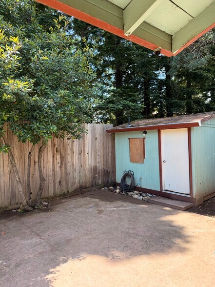 Building Photo - 2893 Reservoir Ln