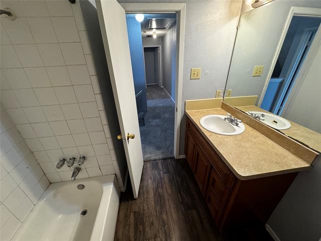 Building Photo - 2414 W Northgate Dr