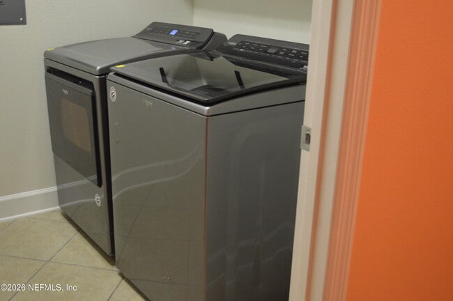 Building Photo - 4480 Deerwood Lake Pkwy