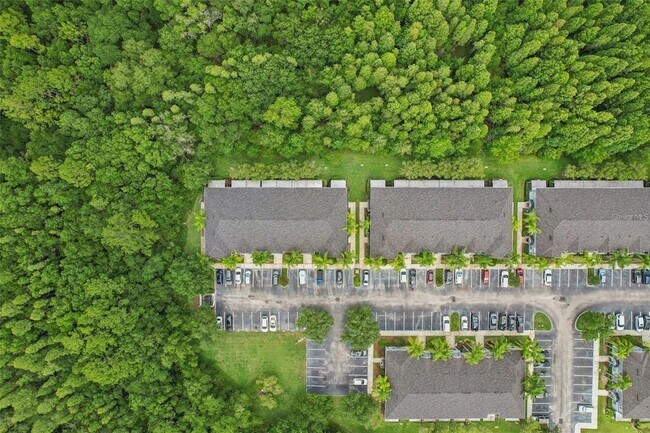 Building Photo - 18181 Paradise Point Dr