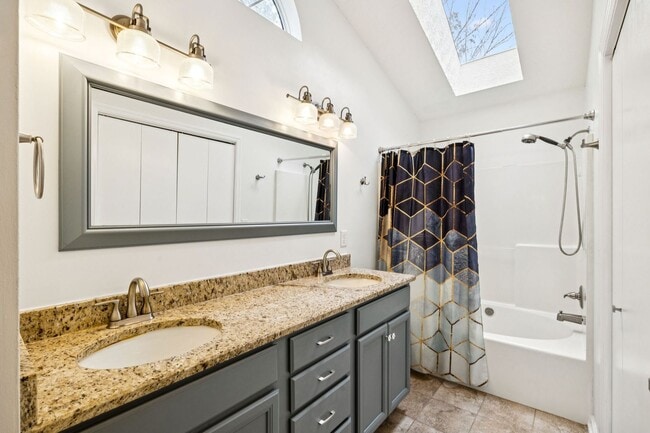 Building Photo - Welcome to this beautifully remodeled sing...