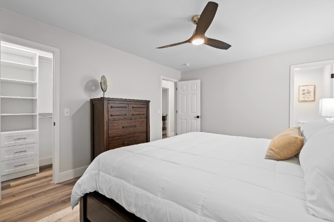 Building Photo - 4 Amherst Ave