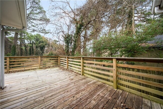 Building Photo - 2653 Tilson Rd