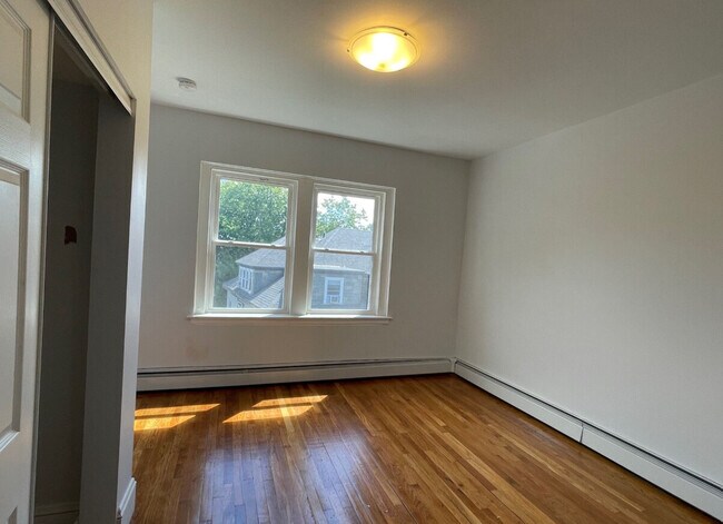 Building Photo - 231 Lafayette St