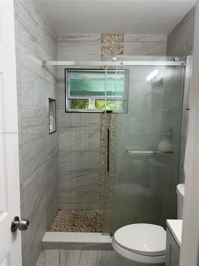 Building Photo - 1428 Hayes St