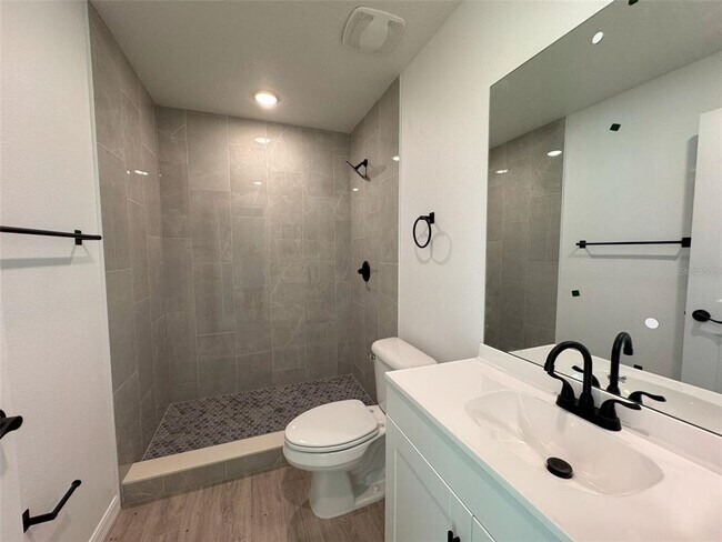 Building Photo - 8861 ALBERTSON Ct