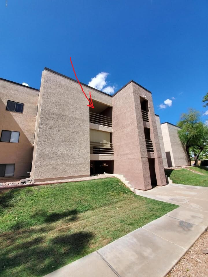 The arrow points to the balcony of the unit. - 1340 N Recker Rd