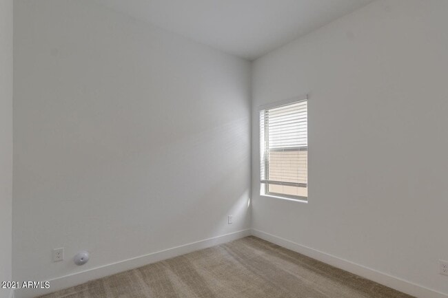 Building Photo - 458 W Golden Aspen Dr