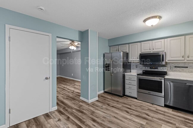 Building Photo - 26 Timberbrook Dr