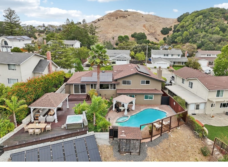 Primary Photo - 44 Park Ridge Rd