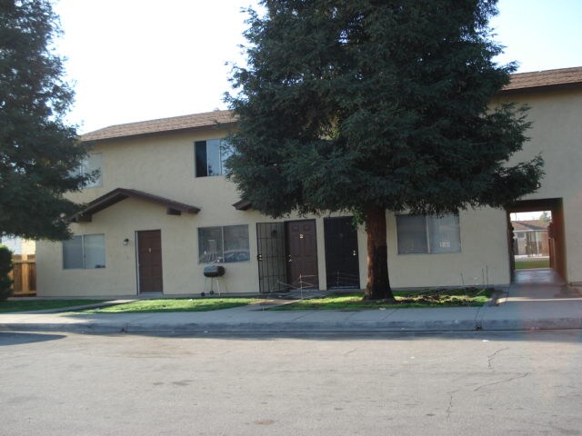 Primary Photo - 631 33rd St