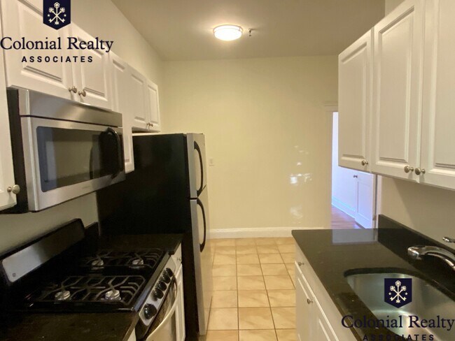 Building Photo - 1848 Commonwealth Ave