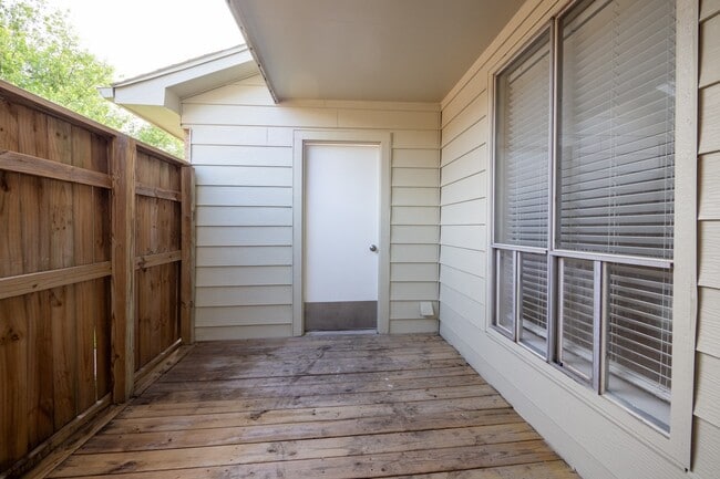 Building Photo - 7310 Westbranch Dr