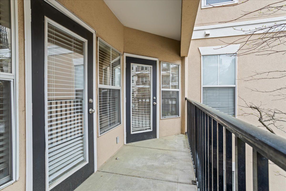 Building Photo - 1850 Cotillion Dr
