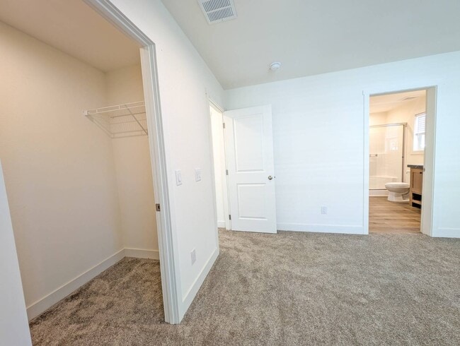 Building Photo - 400 Sulphur Bank Dr