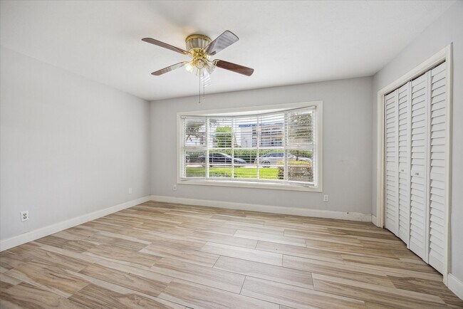 Building Photo - 7600 Burgoyne Dr.