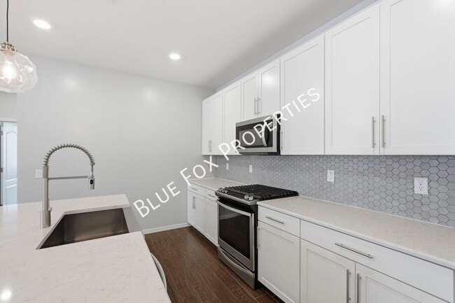Building Photo - 8670 N Genoa Ct