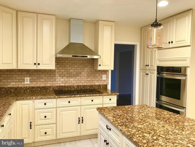 Building Photo - 13447 Chris Mar Ct