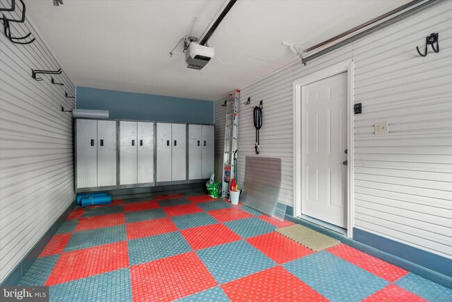 Building Photo - 2048 Pieris Ct