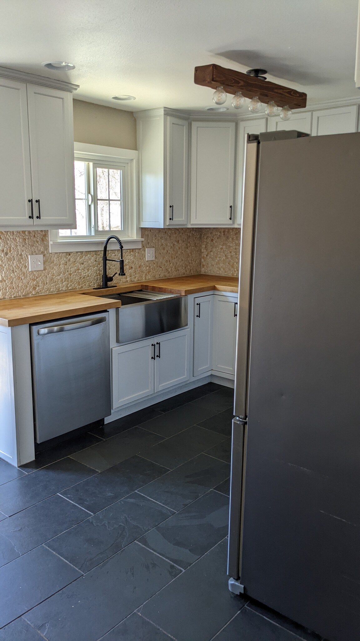 Building Photo - 1812 Tiffany St