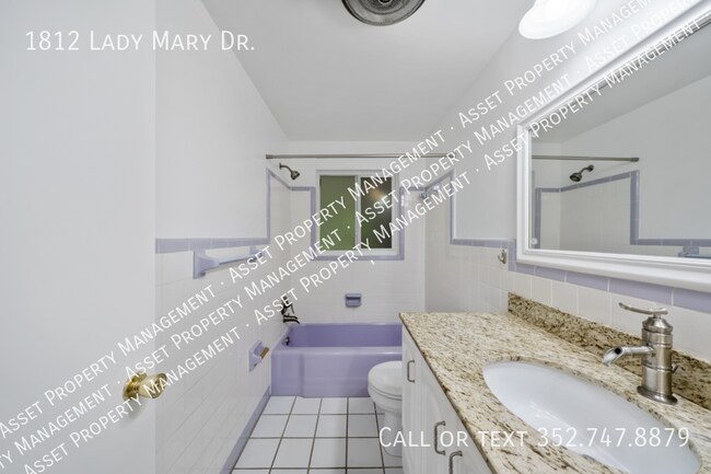 Building Photo - 1812 Lady Mary Dr
