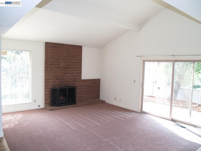 Building Photo - 703 Paradise Valley Ct