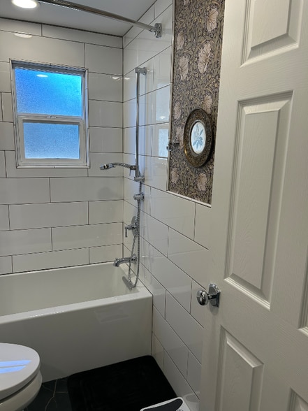 Building Photo - 44 N H St