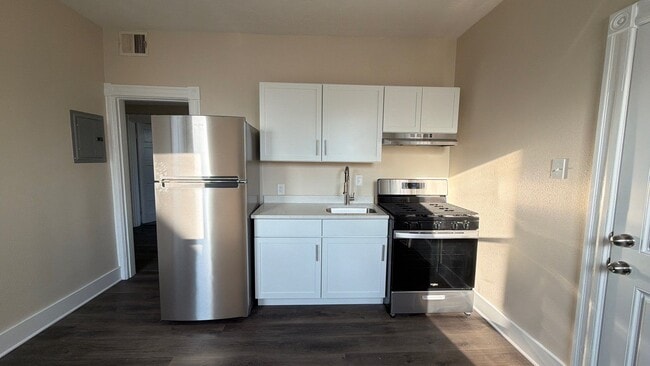 Building Photo - 3411 Duvall Ave