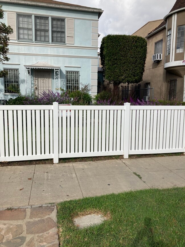 fenced property - 231 S Poinsettia Pl