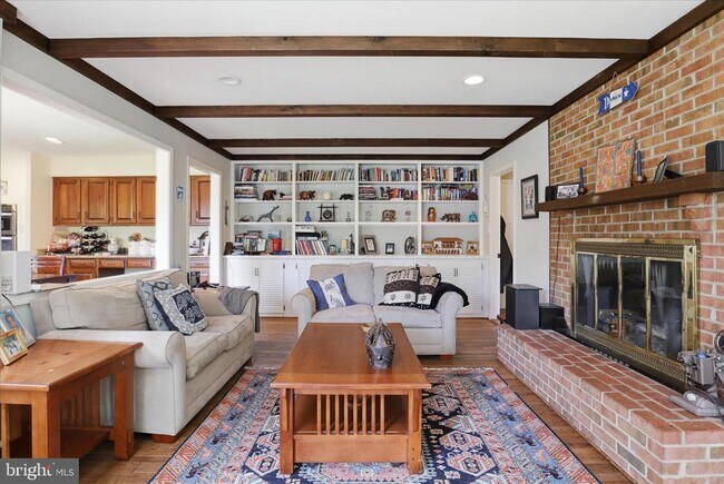 Building Photo - 1034 Walker Mill Rd