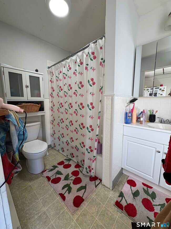 Building Photo - 82 S Main St