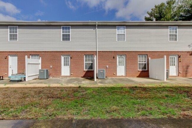 Building Photo - 299-A4 Raleigh Drive