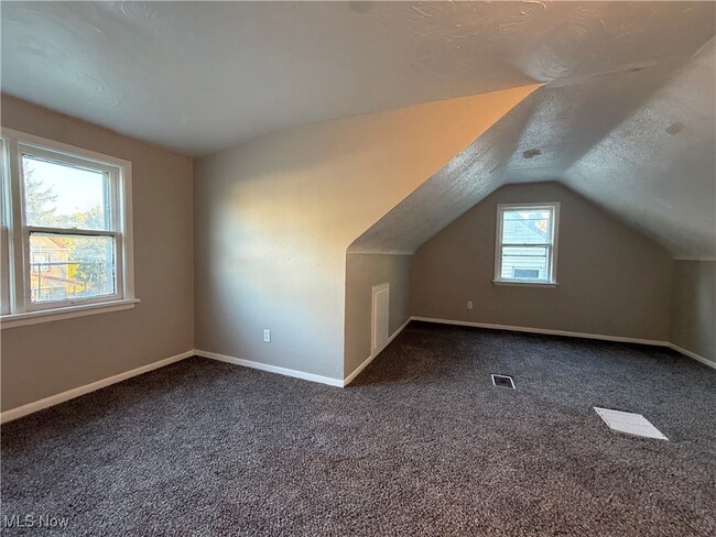 Building Photo - 4468 E 156th St