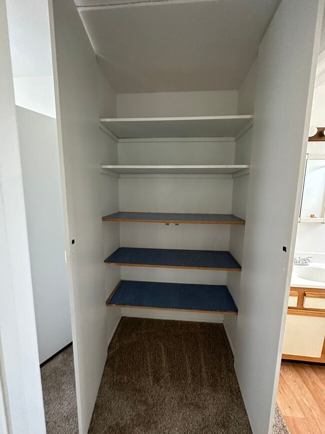 Building Photo - Upstairs 2 bed/1bath Apartment in Pacific Beach