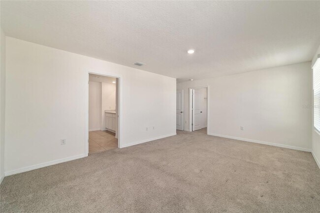 Building Photo - 8741 SW 45th Ct