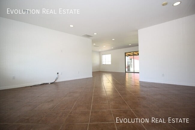 Building Photo - 7448 E Coronado Rd