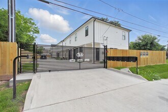 Building Photo - 4719 Mallow St
