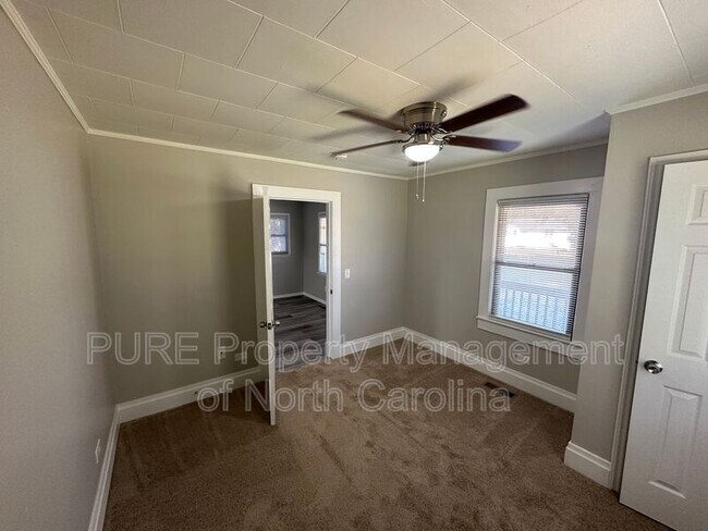 Building Photo - 111 Hillcrest Dr