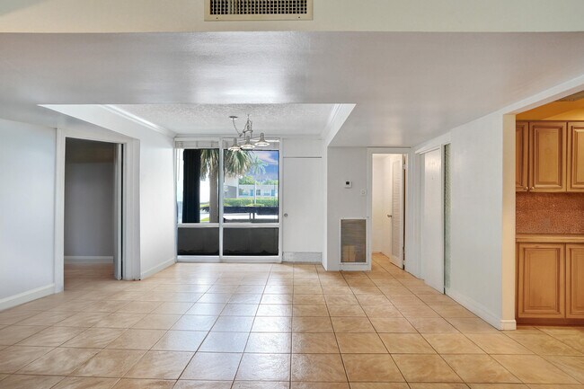 Building Photo - 1401 S Federal Hwy