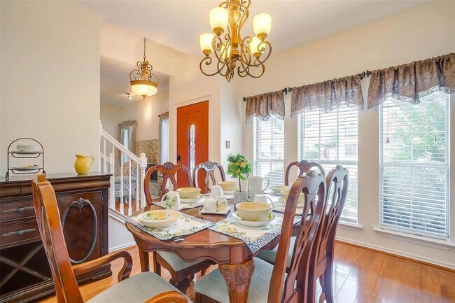 Building Photo - Spacious 4-Bedroom Home + Bonus Room with AC in Prime Lewisville Location