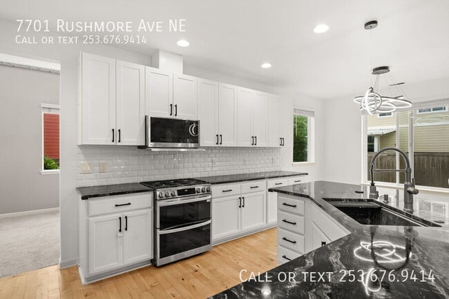 Building Photo - 7701 Rushmore Ave NE