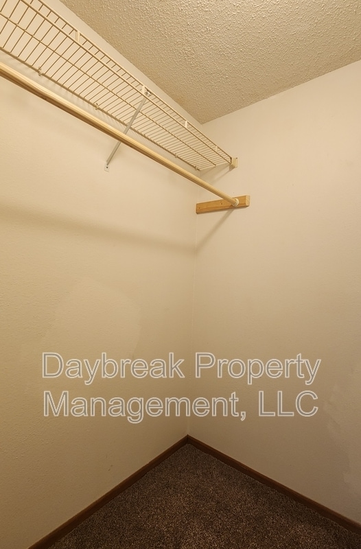 Building Photo - 1315 34th St Cir S