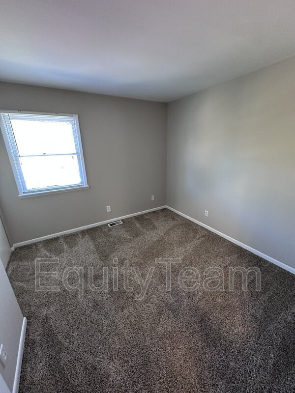 Building Photo - 517 Brunswick Dr