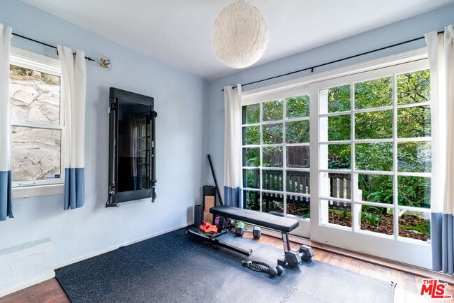 Building Photo - 8066 Woodland Ln