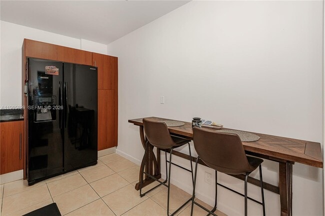 Building Photo - 3001 S Ocean Dr