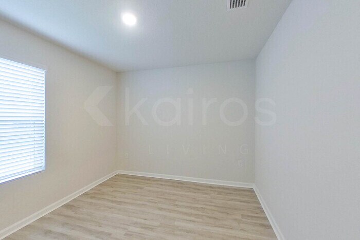 Building Photo - 4739 Malay Cir