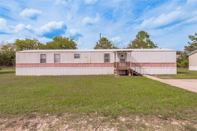 Building Photo - 1345 FM 405 Rd