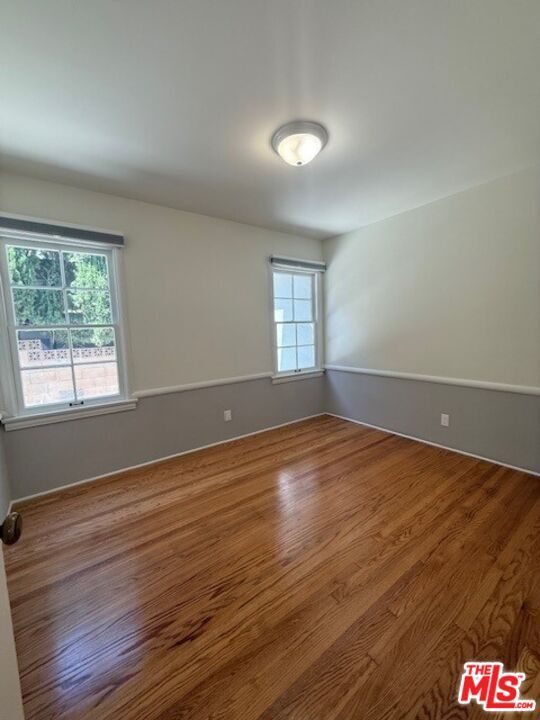 Building Photo - 2515 Canyon Dr